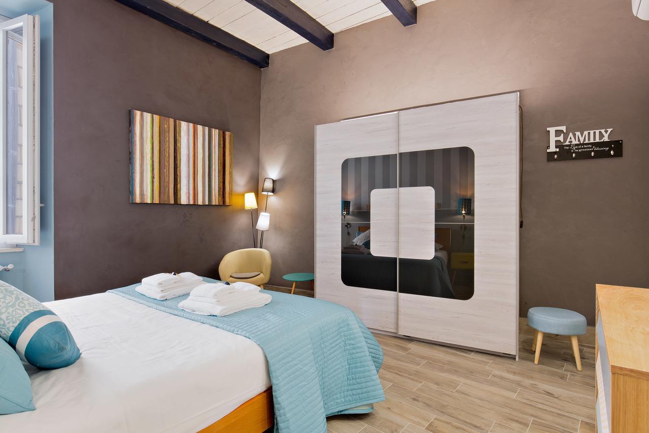 Rome As You Feel - Design Apartment At Colosseum Ngoại thất bức ảnh