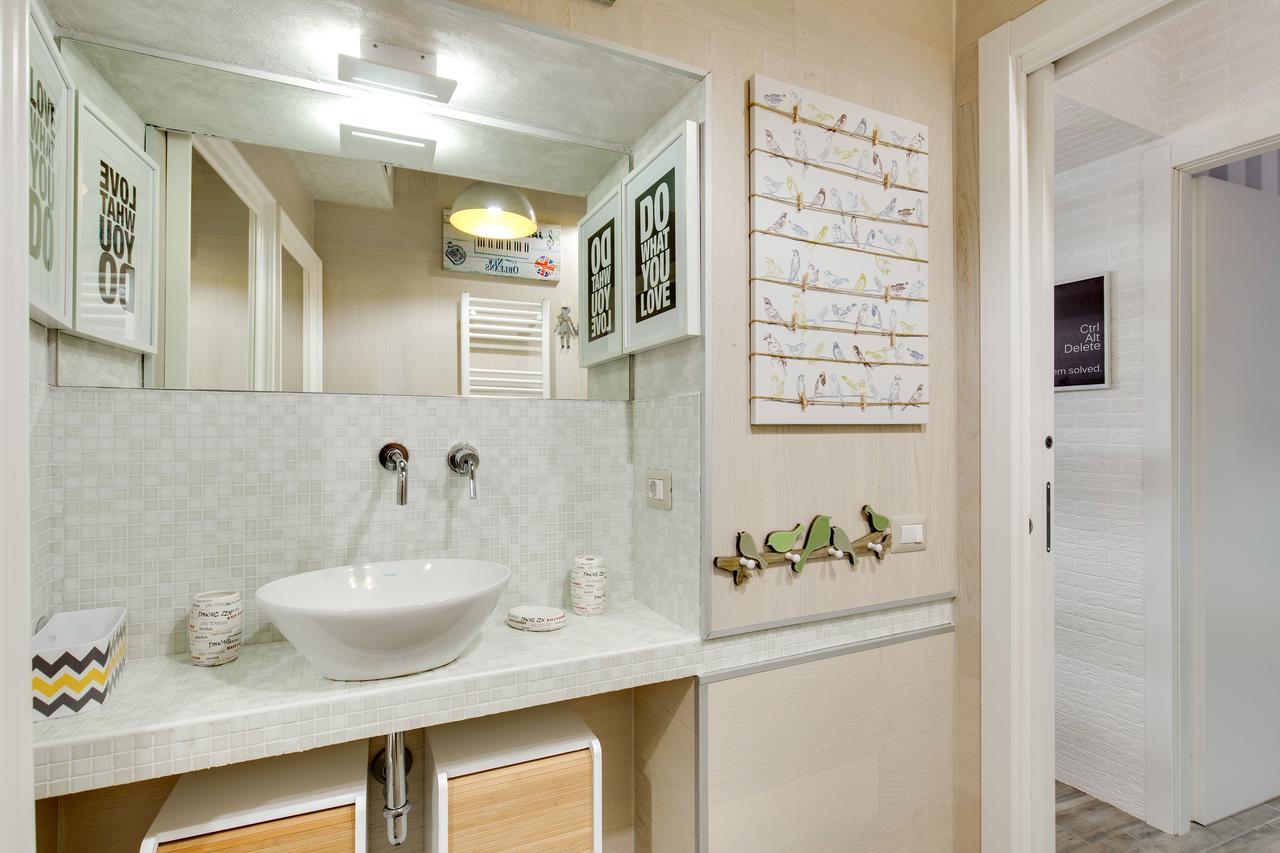 Rome As You Feel - Design Apartment At Colosseum Ngoại thất bức ảnh